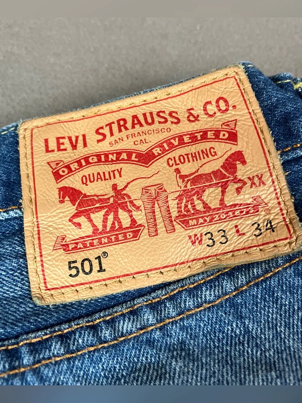 Levis 501 Straight Jeans Men’s Size 33x34 Light Blue Denim Pants Button Fly